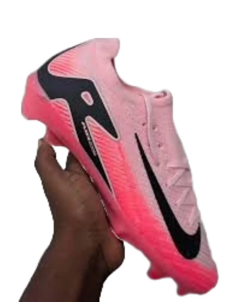 men’s_nike_united_athlete_shoes_2.webp