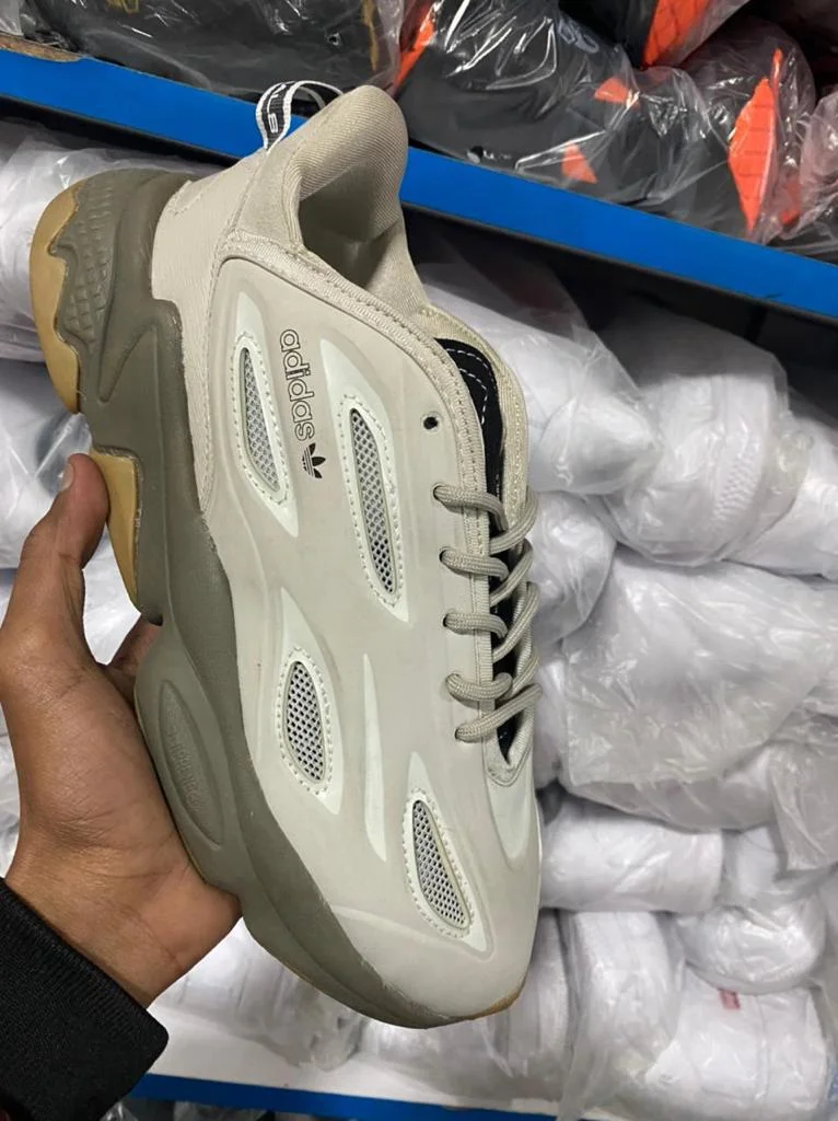 adidas_ozweego_celox_grey_one-_dark_grey-orange_2.webp