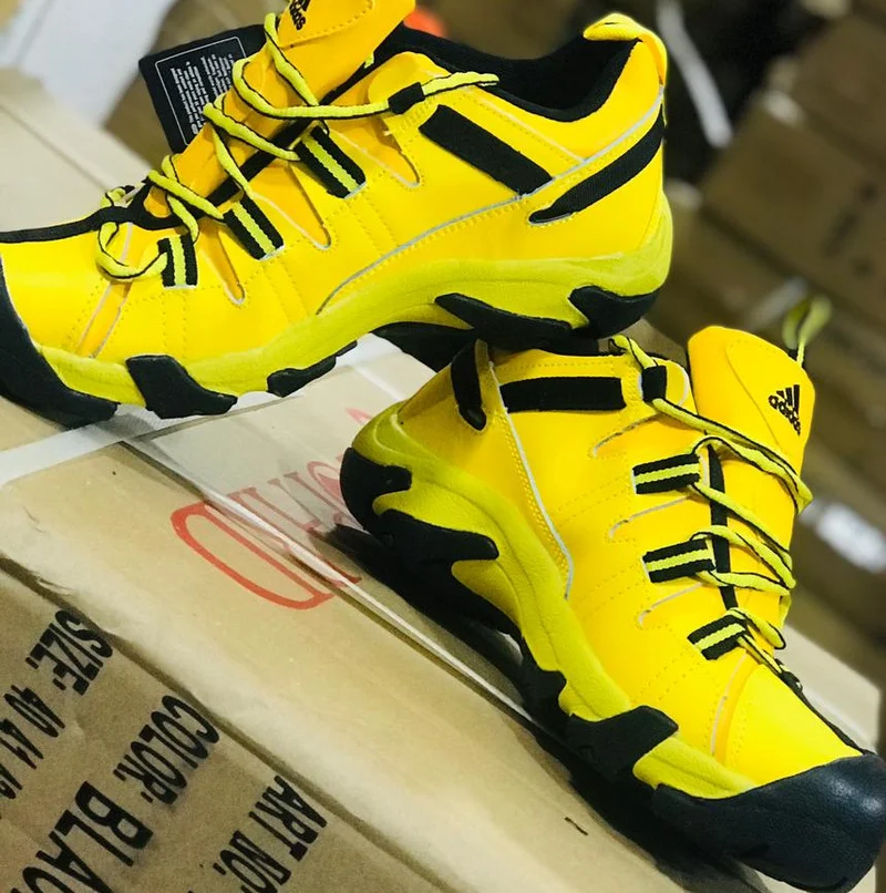 mustard_yellow_adidas_men_shoes_2.webp