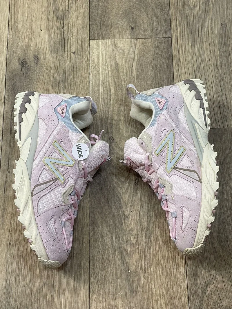 new_balance__pink_beige_limited_edition_2.webp