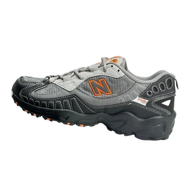 new_balance_703_sneakers_2.webp