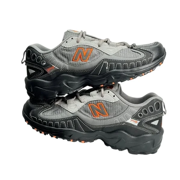 new_balance_703_sneakers_3.webp