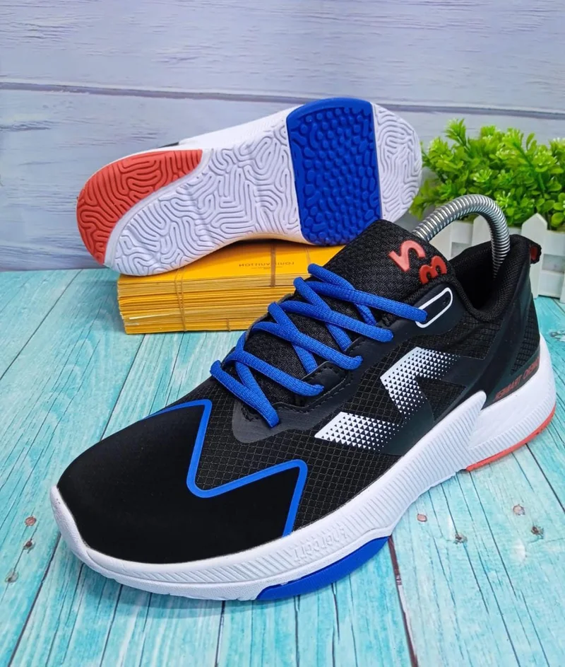 new_balance_fuelcell_sneakers_2.webp