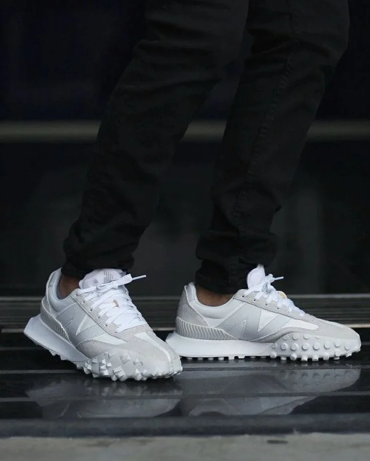 new_balance_xc-72_black_moonbeam-white_2.webp