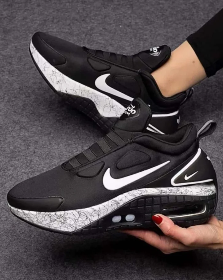 nike_adapt_auto_max_-_men's_black_athletic_sneakers_2.webp