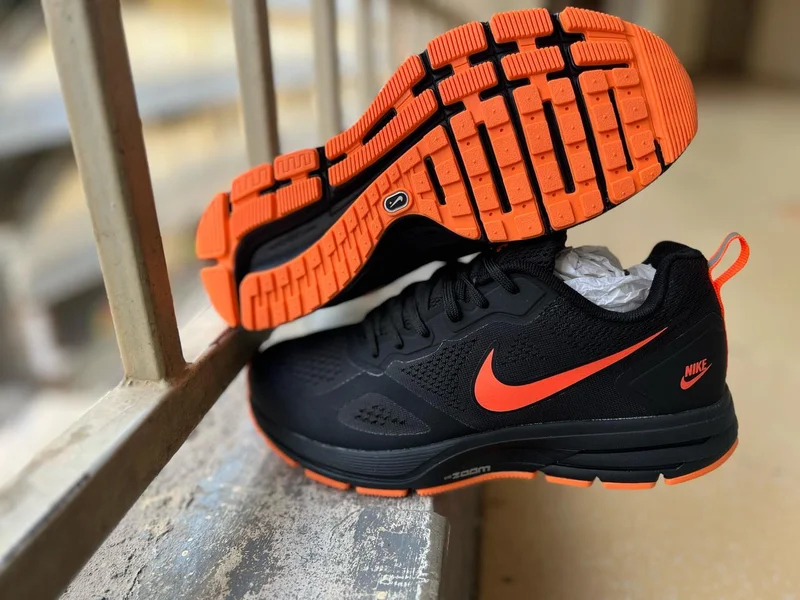 nike_air__zoom_pegasus__running_shoes_2.webp