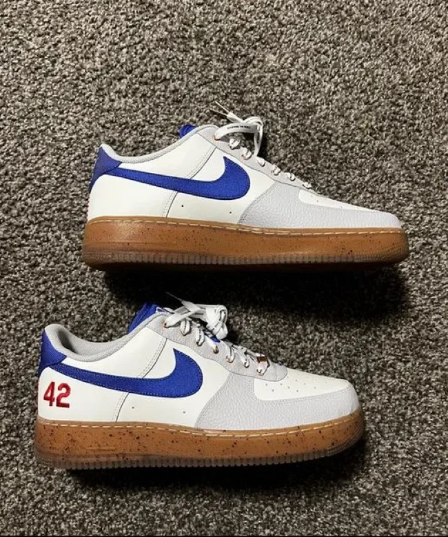 nike_air_force_1_low_jackie_robinson_3.webp