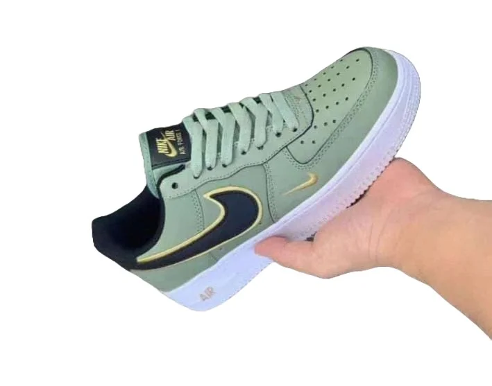 nike_air_force_1_sneakers_2.webp