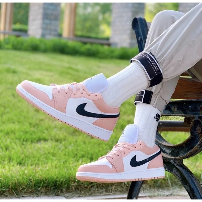 nike_air_jordan_1_low_pink_peach_2.webp