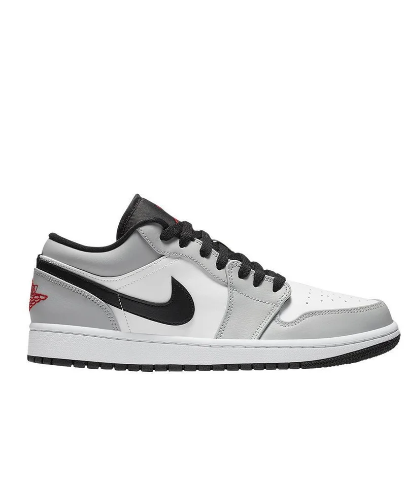 nike_air_jordan_1_retro_low_sneakers_2.webp