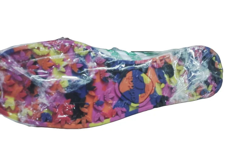 adidas_samoa_shoes_footware_3.webp