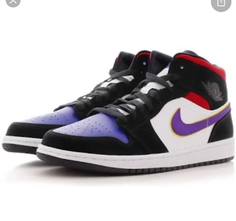 nike_air_jordans_1_mid_se_lakers_basketball_shoes_2.webp