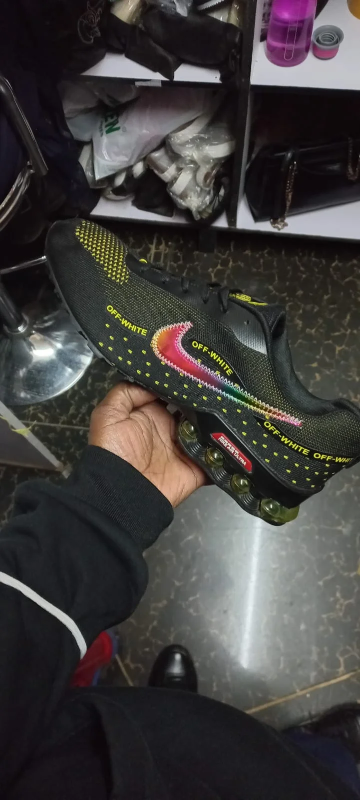 nike_air_max_1915_off_white_black_and_yellow_woven_air_cushion_sleek_sneakers_4.webp