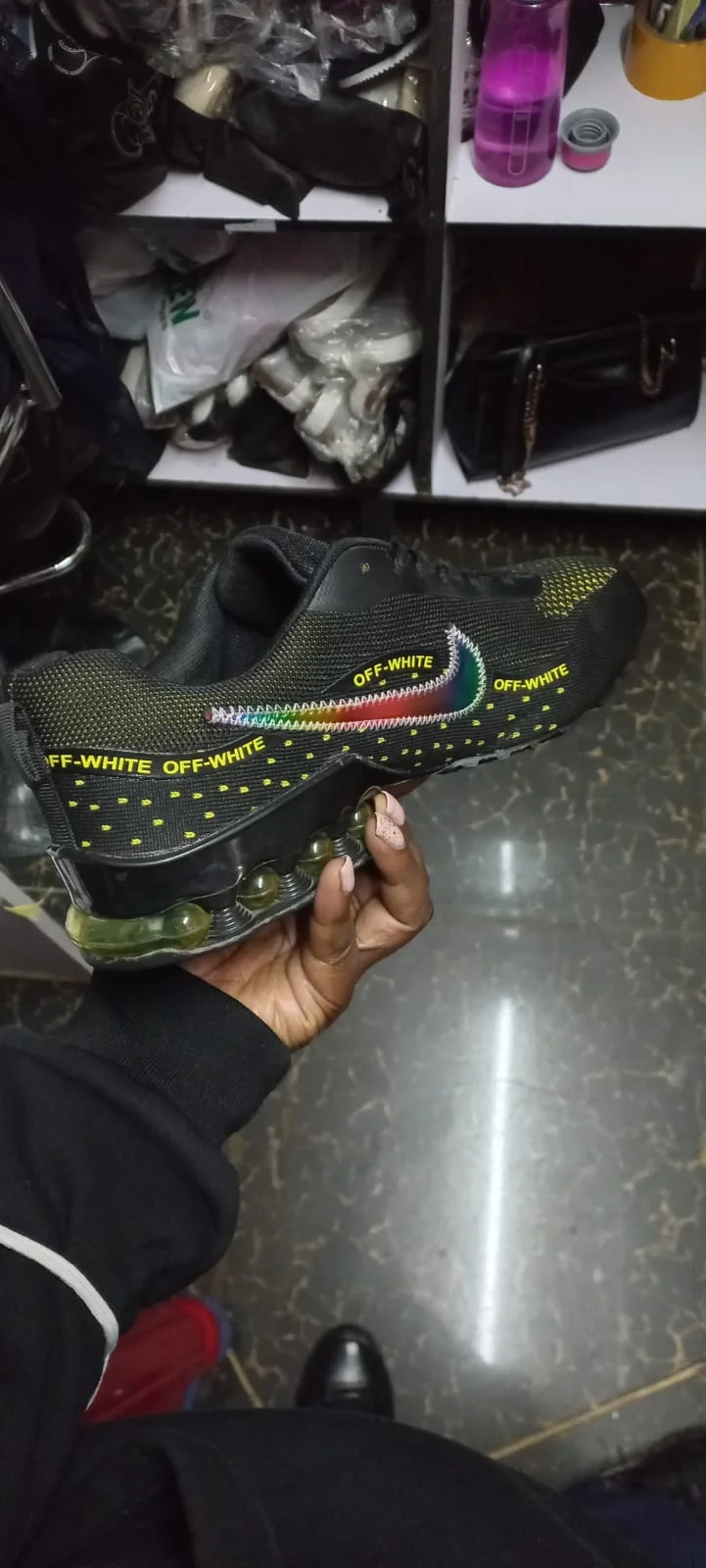 nike_air_max_1915_off_white_black_and_yellow_woven_air_cushion_sleek_sneakers_7.webp