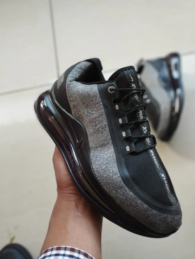 nike_air_max_720_run_utility_-_black_grey_2.webp