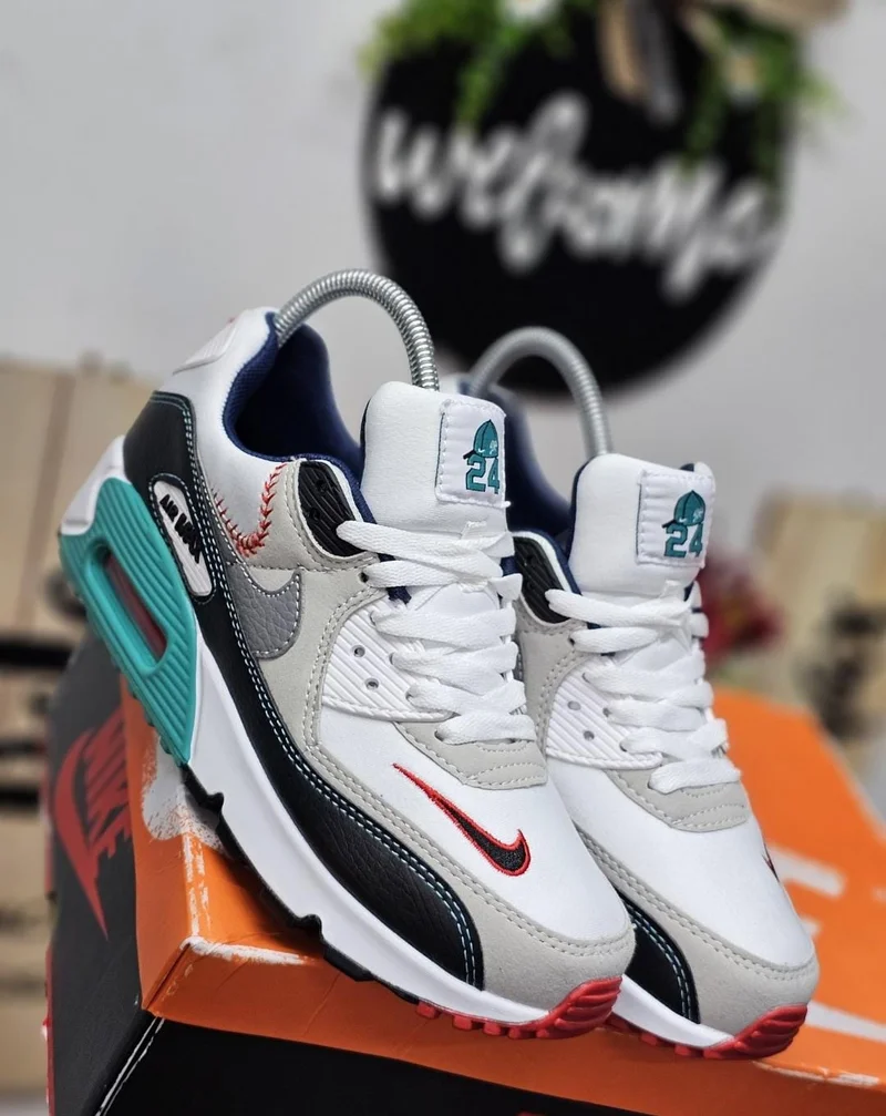 nike_air_max_90_x_ken_griffey_jr._2.webp