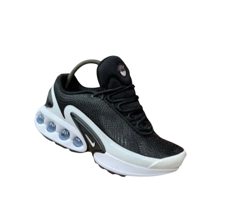 nike_air_max_dn_-__black_&_white__3.webp