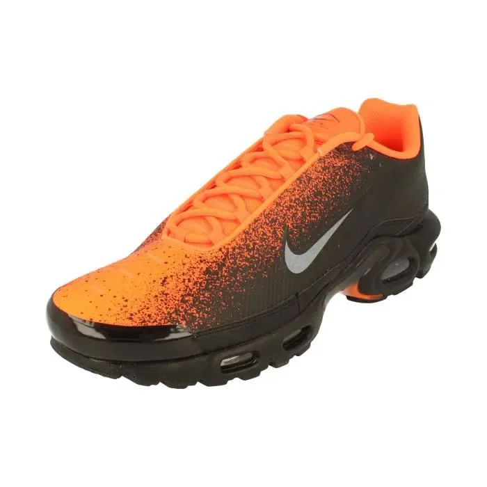 nike_air_max_plus_tn_se_black_metallic_silver-hyper_crimson_2.webp