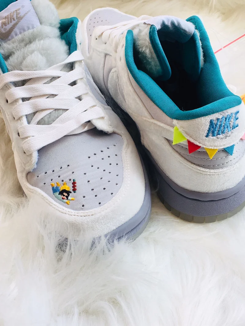 nike_ice_dunk_low_sneakers_3.webp