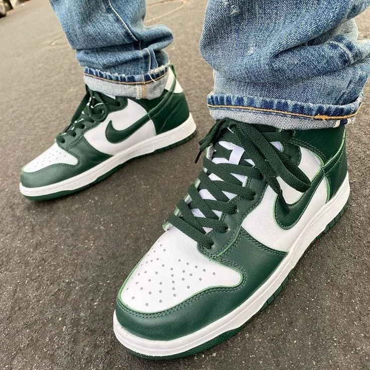 nike_sb_dunk_low__michigan_state__2.webp