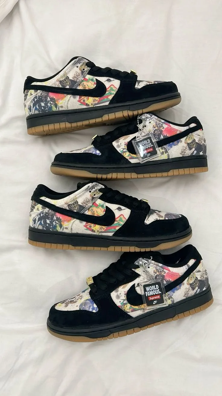 nike_sb_dunk_low_x_supreme_rammellzee_sneakers_2.webp