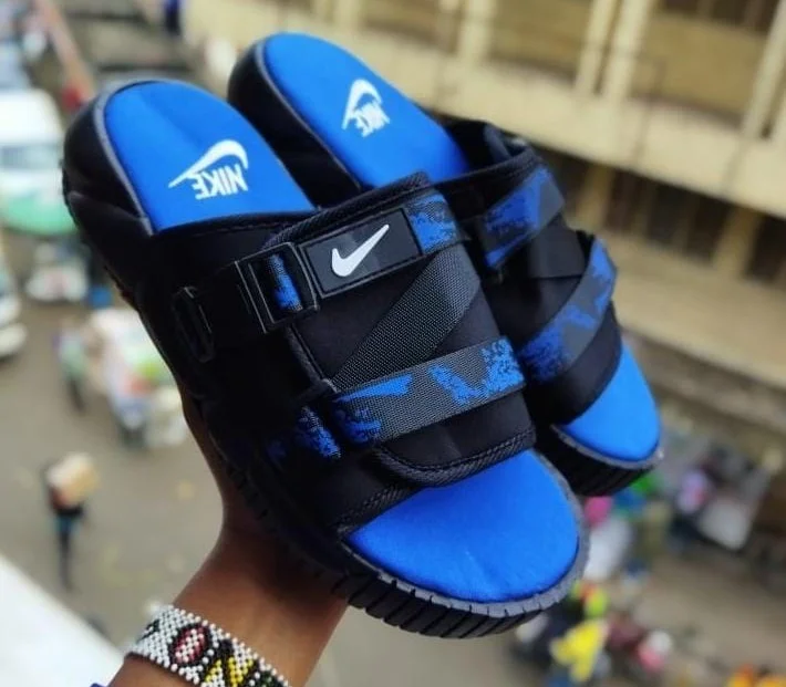 nike_utility_sandals_mens_open_shoe_blue_slides_2.webp
