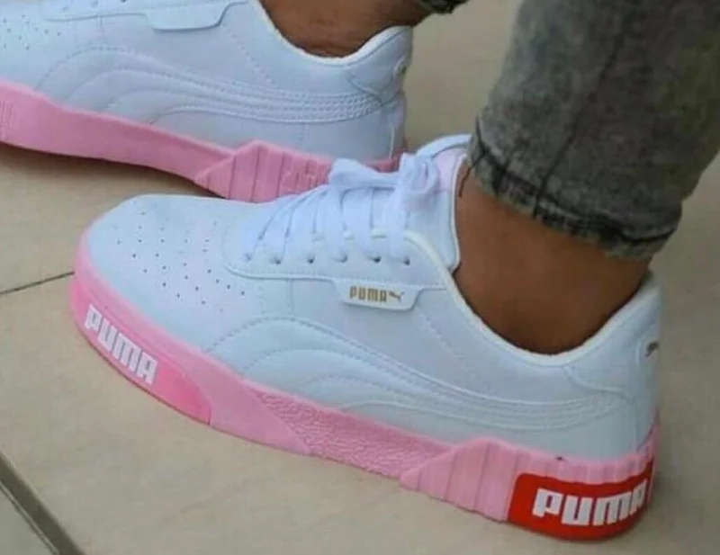pink-white_puma_cali_sneakers_ladies_2.webp