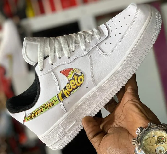 af1_custom_nike_air_force_1_low_flamin'_hot_cheetos_2.webp