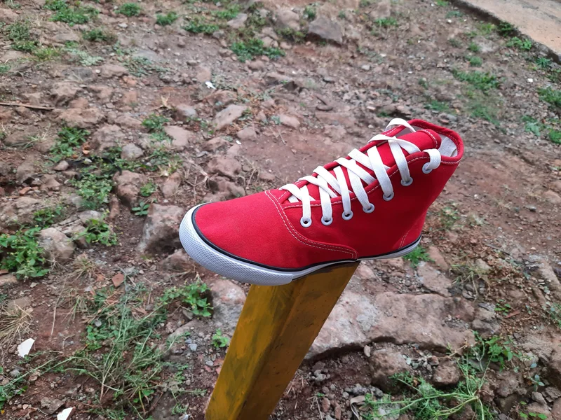 red_high_cut_canvas_breathable_rubber_shoes-red_2.webp
