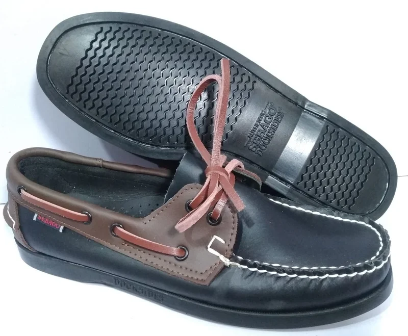 sebago_docksides_black_brown_boat_shoes_2_1.webp