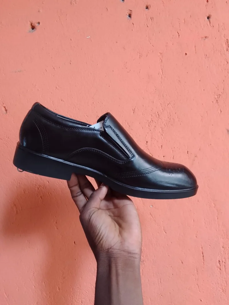 slip_on_official_shoes_kaisifeier_leather_shoes_men's_brogue_black_shoes_2.webp