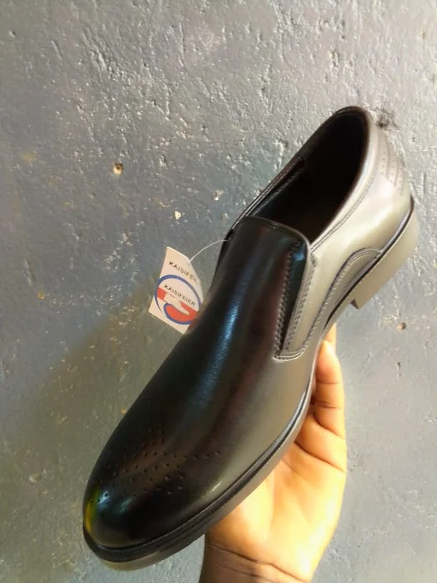 slipon_black_kaisifeier_leather_official_men_shoes_2.webp