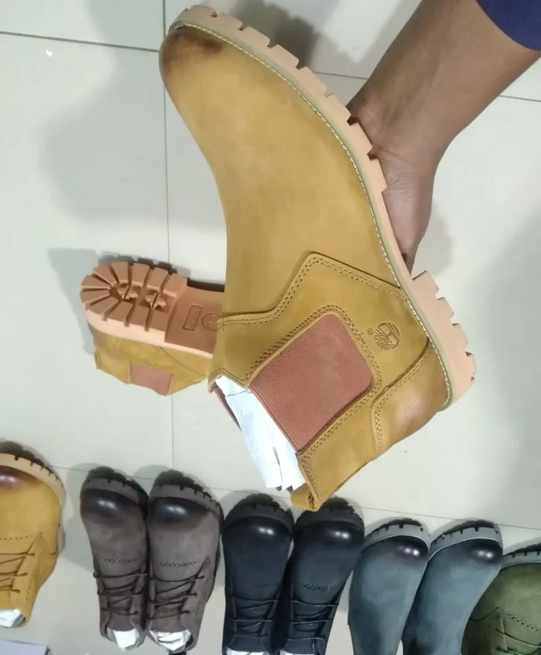 slipon_men's_timberland_mustard_premium_boots_2.webp