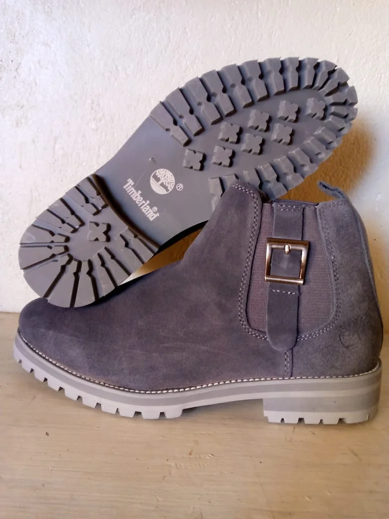 slipon_timberland_mens_suede_leather__boots_2.webp