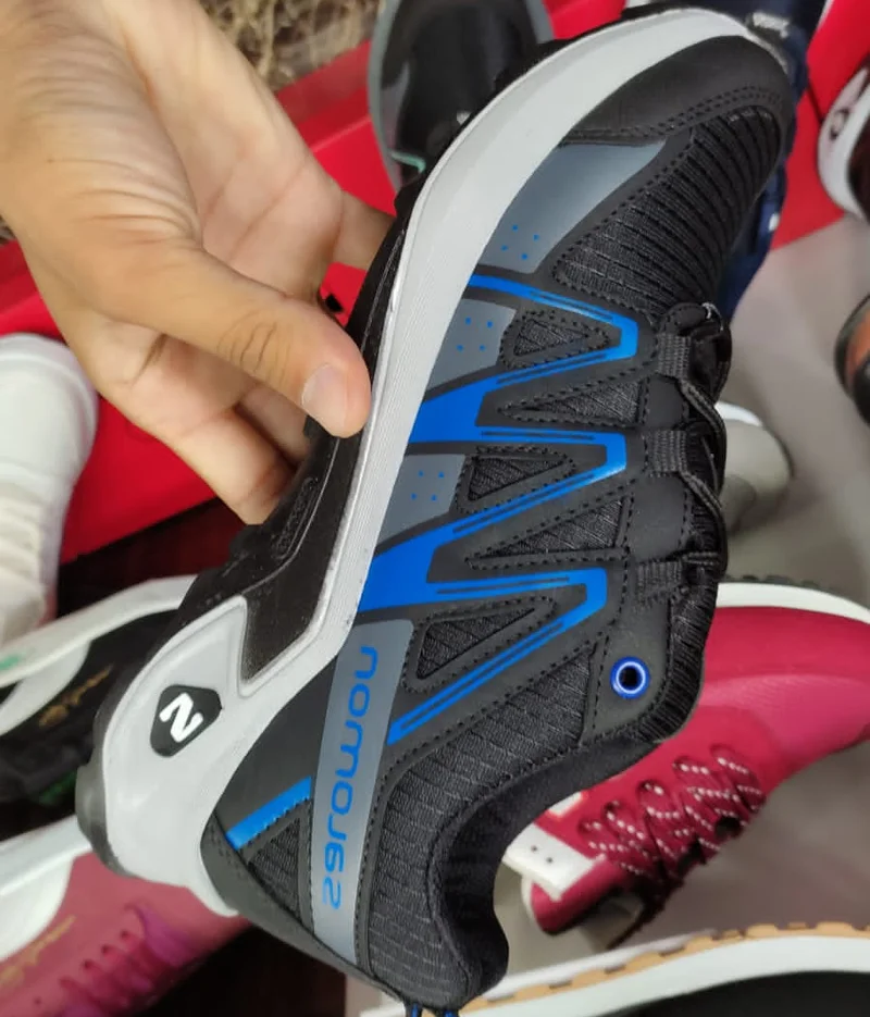 sports_salomon_ultra_outdoor_waterproof_running_shoes_2.webp