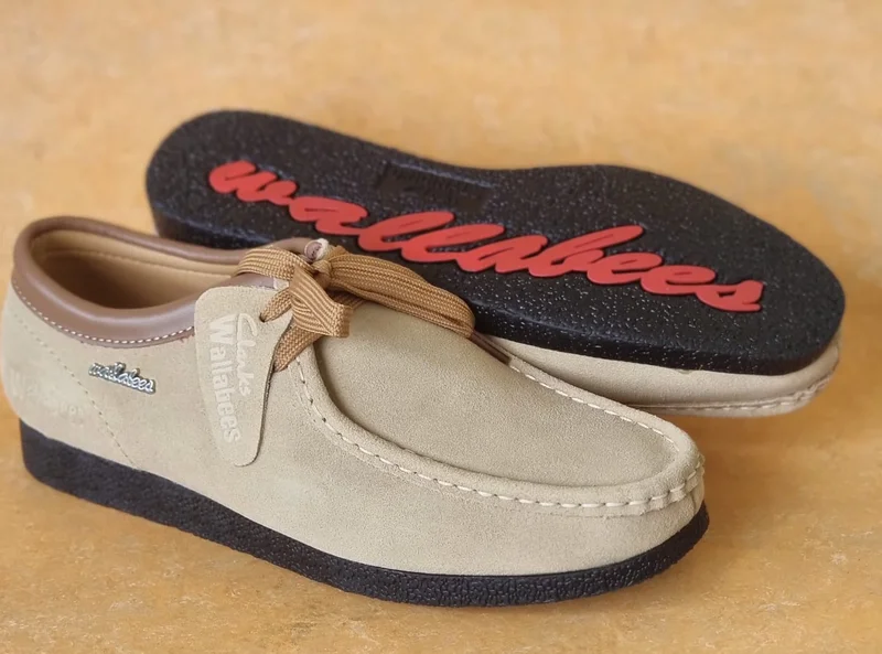 the_clarks_wallabee_cream_white_suede_shoes_moccassins_2.webp