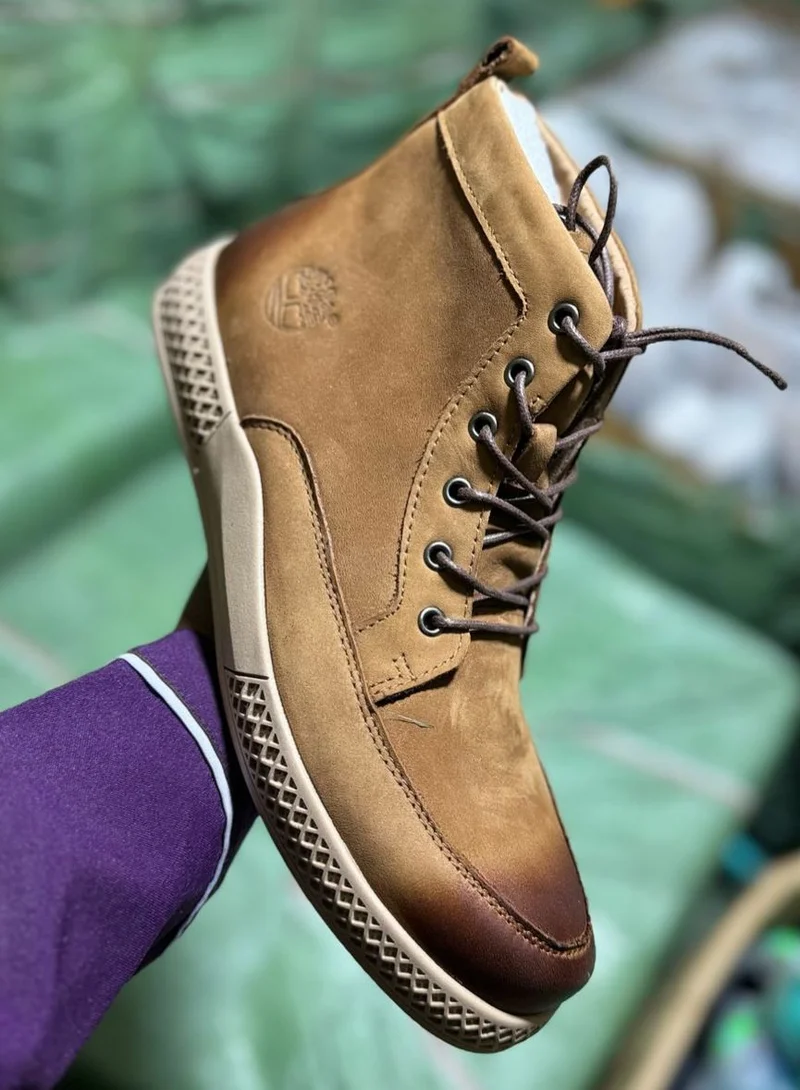 timberland_casual_leather_boots_2.webp