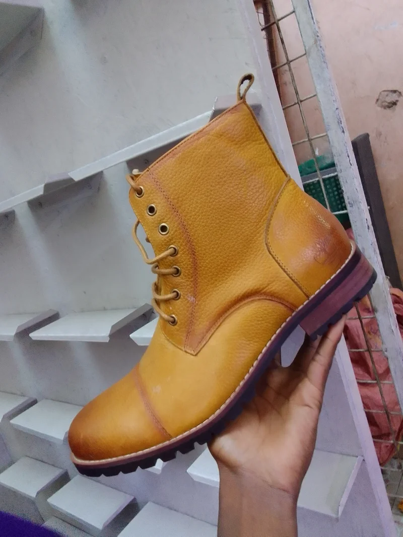 timberland_leather_ankle_boots_for_mens_casual_shoes_in_mustard_2.webp