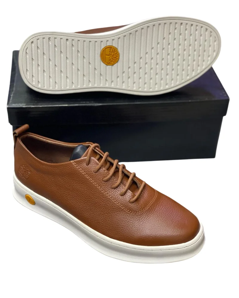 timberland_low-top_leather_casual_sneakers-_white_sole_2.webp