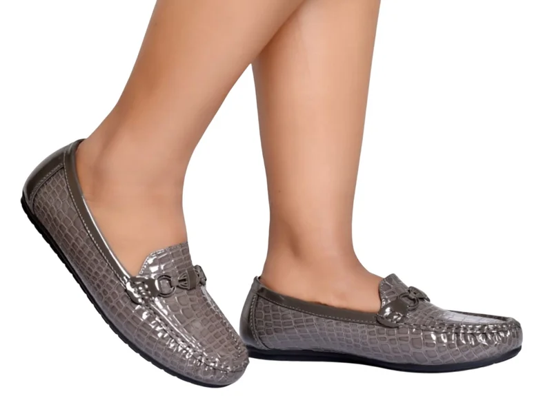women's_comfortable_patent_leather_loafers_with_massage_footbed_3.webp