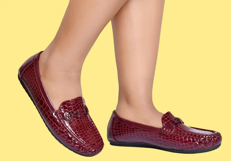 women's_comfortable_patent_leather_loafers_with_massage_footbed_-_maroon_3.webp