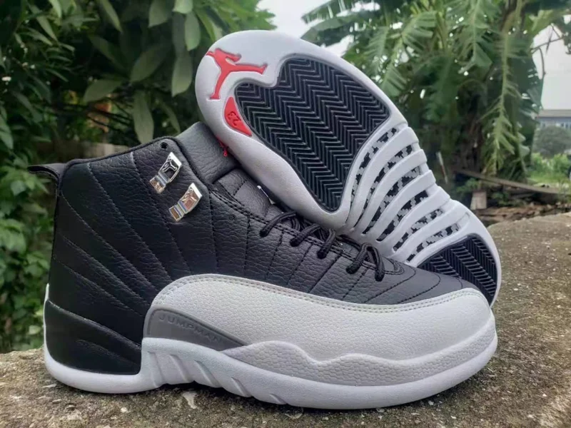 air_jordan_12_playoff_2022_black_varsity_red_white_2.webp