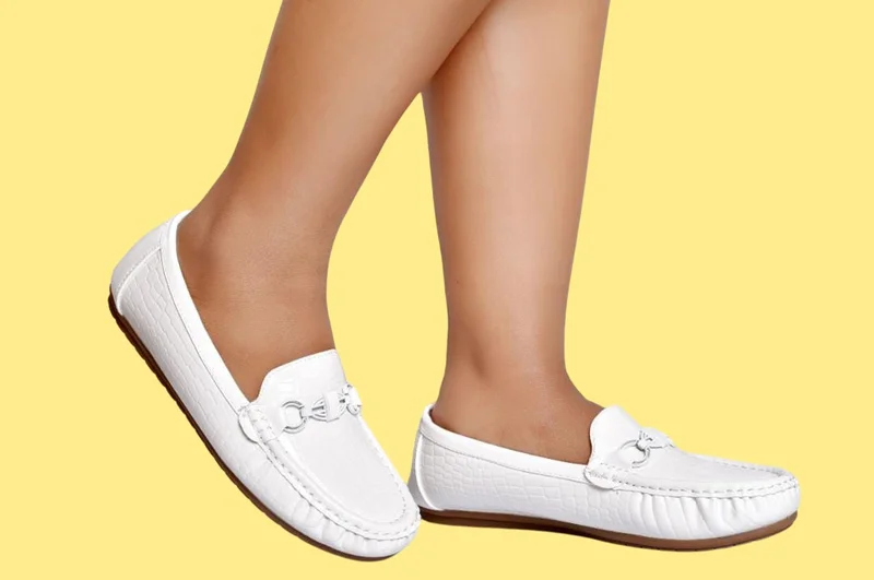 women's_comfortable_patent_leather_loafers_with_massage_footbed_–_white_3.webp