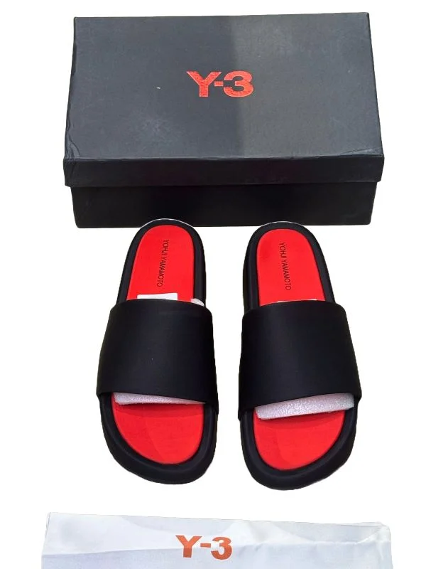 y-3_slip-on__slides_2.webp