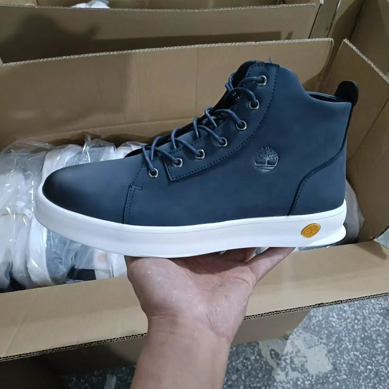 classic_timberland_high-top_boots_2.webp