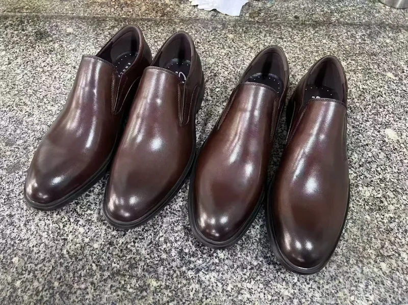 brown_laces_less_men’s__clarks_official_shoes._2.webp