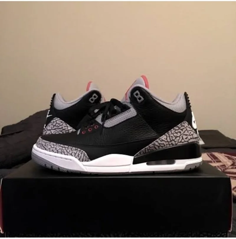 air_jordan_3_retro_og_'black_cement'_2018_2.webp