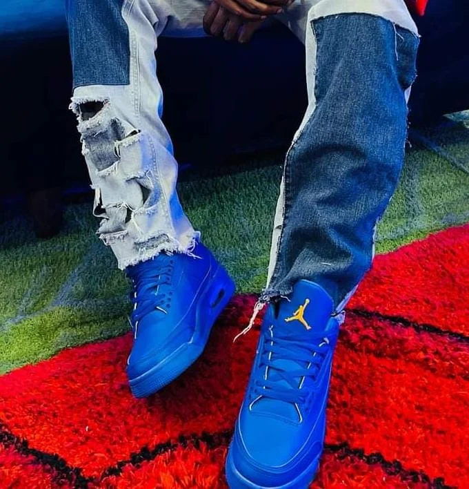 air_jordan_3_retro_sneakers_2_1.webp