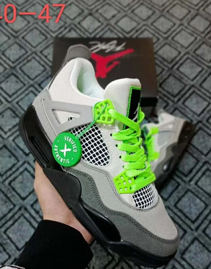 air_jordan_4_neon_laces_2.webp