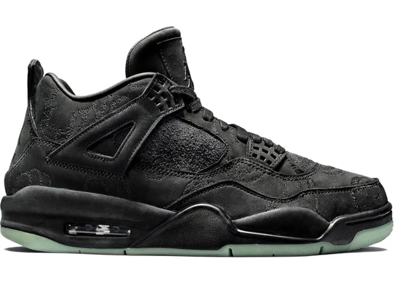 air_jordan_4_retro_kaws,_black-clear-glow_2.webp